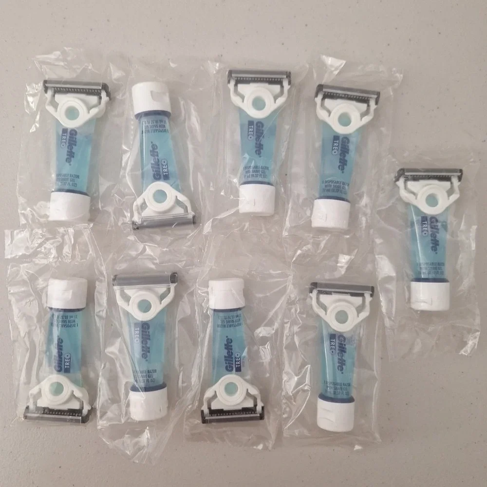 Gillette TREO Disposable Razors With Built-in Shave Gel (9 ct.) NEW SEALED